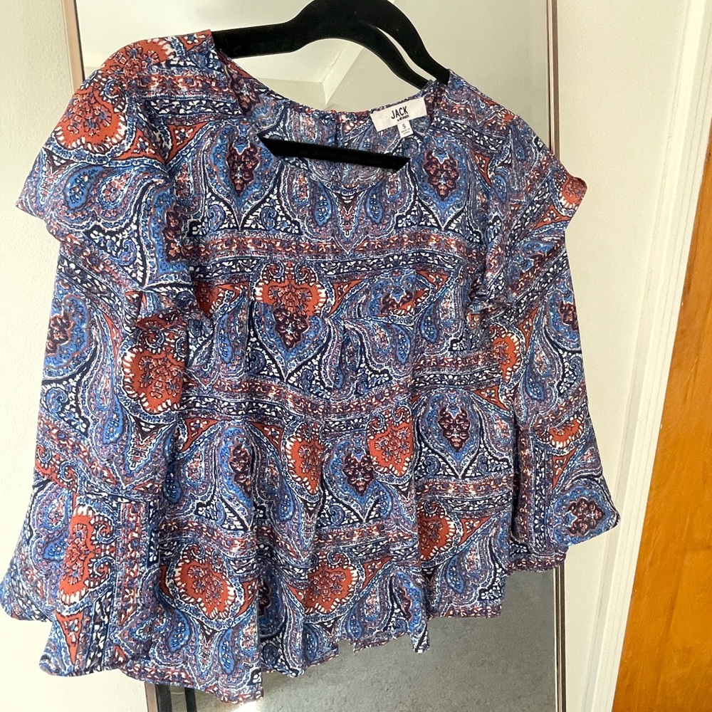 Jack ruffled top